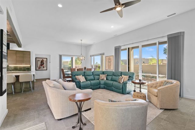 4 Valverde Lane, Santa Fe, NM 87506