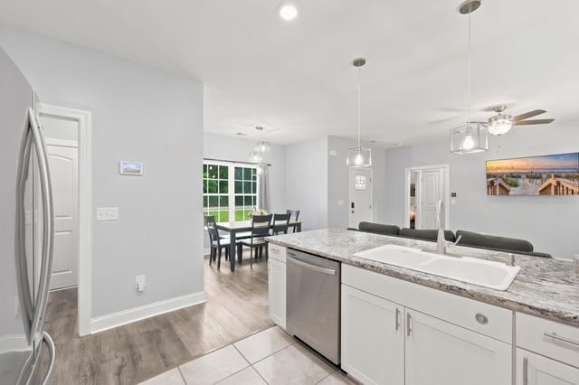 2994 Manning St., Loris, SC 29569