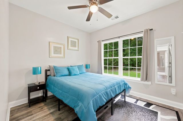 2994 Manning St., Loris, SC 29569
