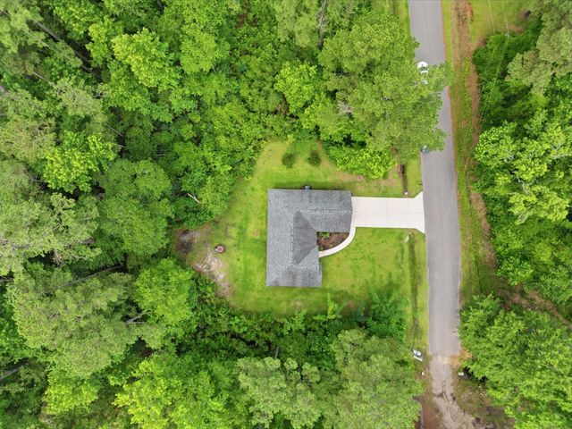 2994 Manning St., Loris, SC 29569