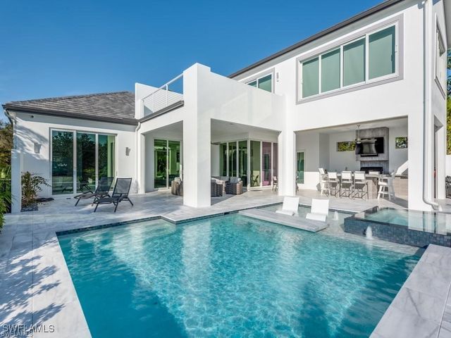 16892 Brightling WAY, Naples, FL 34110