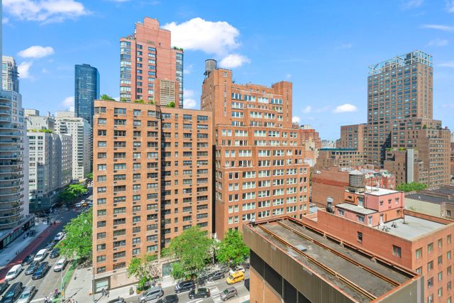 301 E 62nd St Apt 14J, New York City, NY 10065