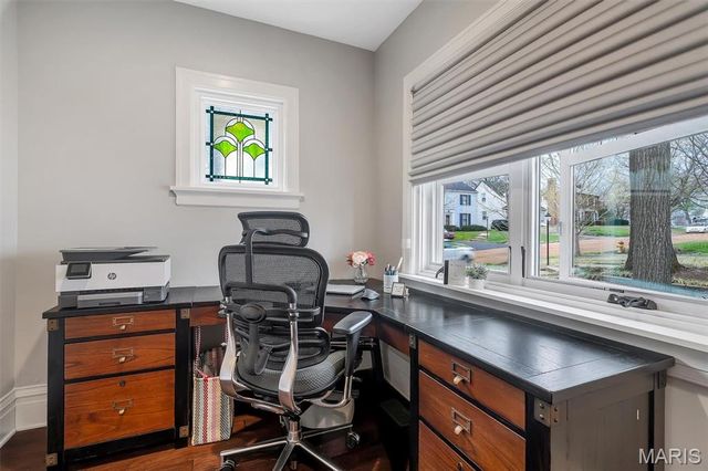 8027 Teasdale Avenue, University City, MO 63130