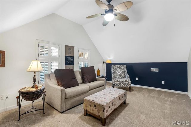 8027 Teasdale Avenue, University City, MO 63130