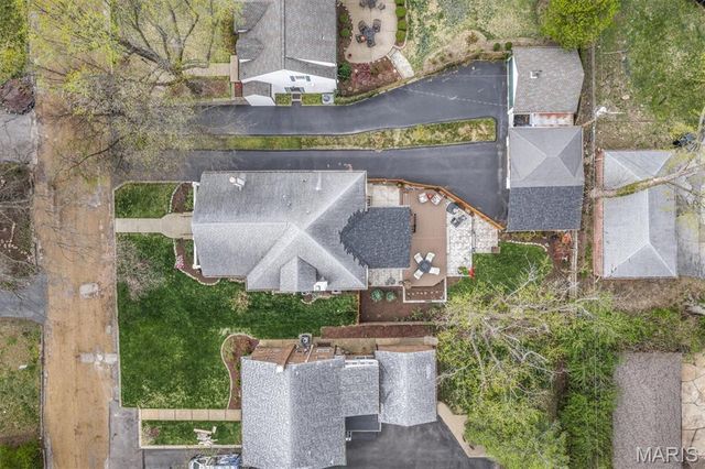 8027 Teasdale Avenue, University City, MO 63130