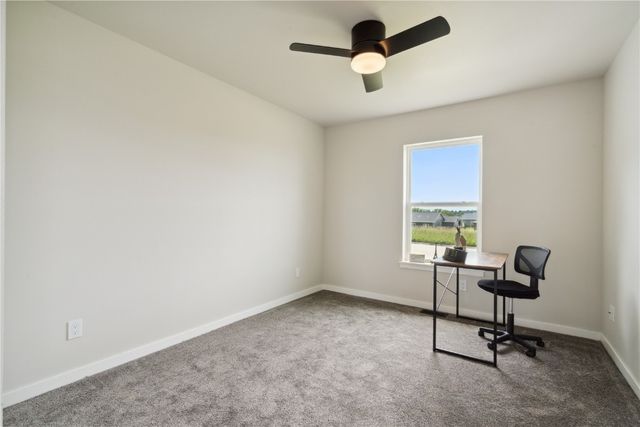 802 Mont Clair, Solon, IA 52333