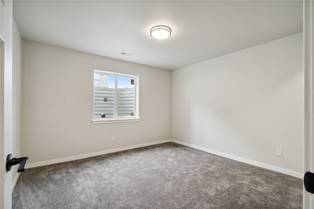 802 Mont Clair, Solon, IA 52333