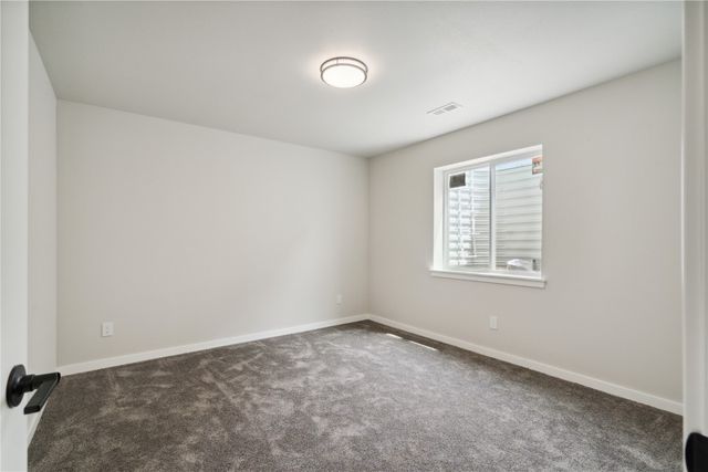 802 Mont Clair, Solon, IA 52333