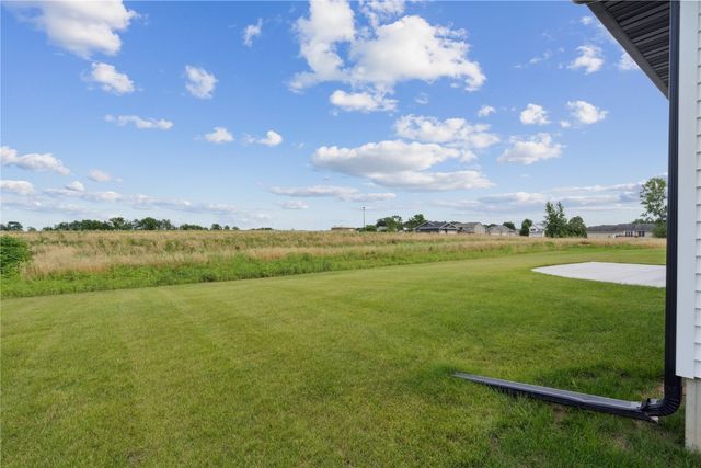 802 Mont Clair, Solon, IA 52333