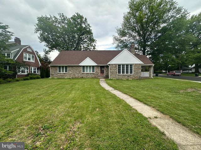 1400 OAK HILL AVE, Hagerstown, MD 21742