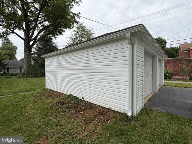 1400 OAK HILL AVE, Hagerstown, MD 21742
