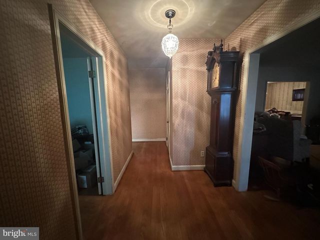 1400 OAK HILL AVE, Hagerstown, MD 21742