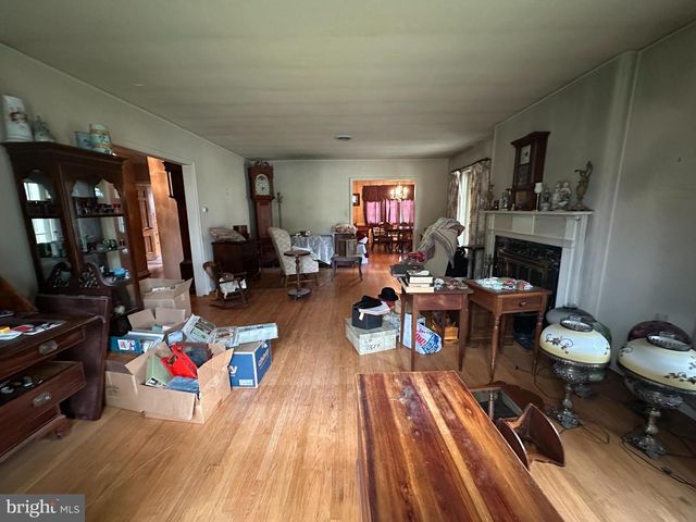 1400 OAK HILL AVE, Hagerstown, MD 21742