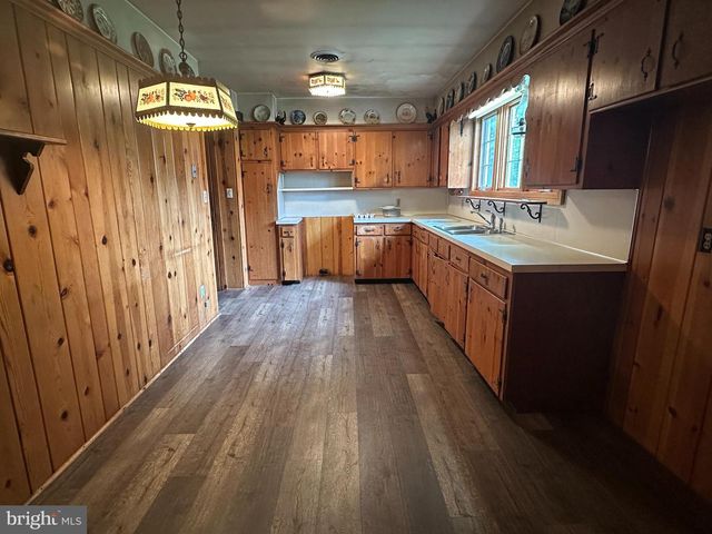 1400 OAK HILL AVE, Hagerstown, MD 21742