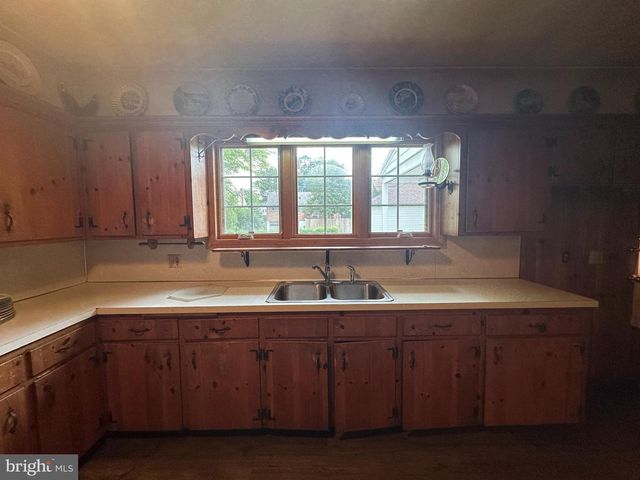 1400 OAK HILL AVE, Hagerstown, MD 21742