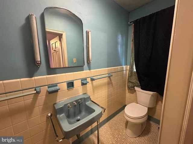 1400 OAK HILL AVE, Hagerstown, MD 21742