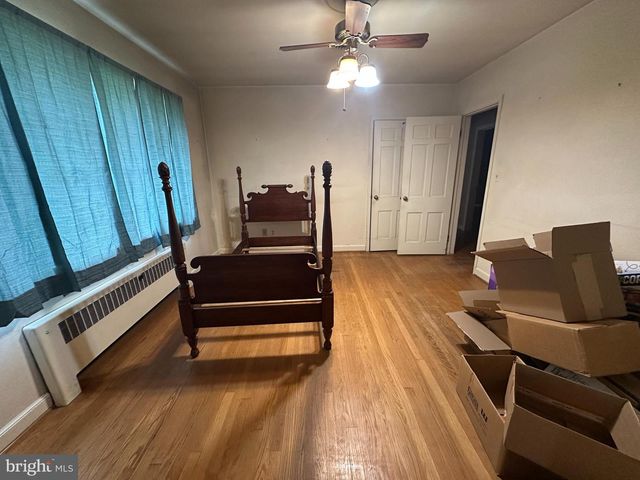 1400 OAK HILL AVE, Hagerstown, MD 21742