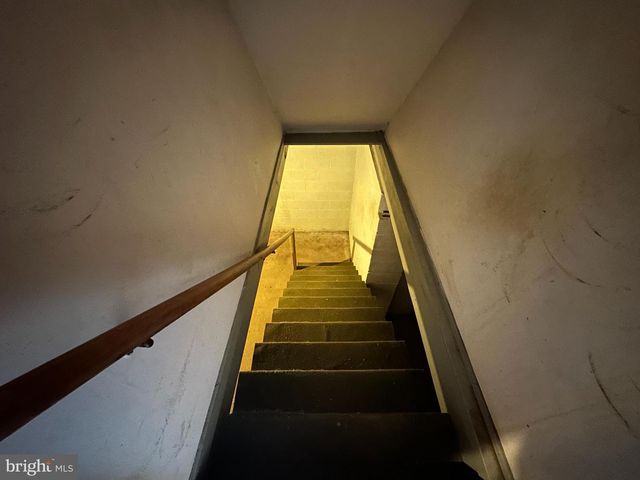 1400 OAK HILL AVE, Hagerstown, MD 21742