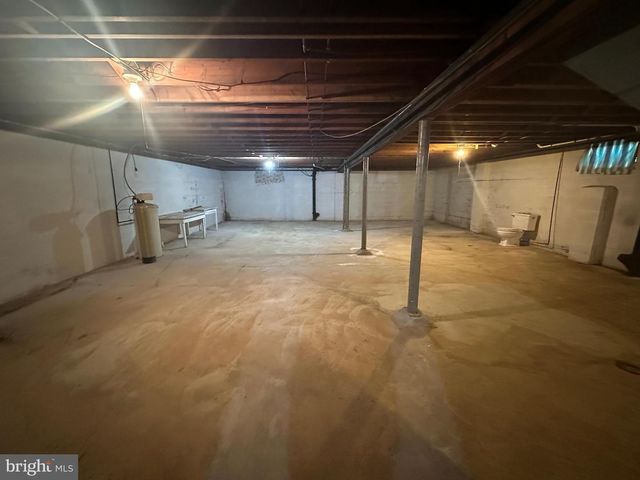 1400 OAK HILL AVE, Hagerstown, MD 21742