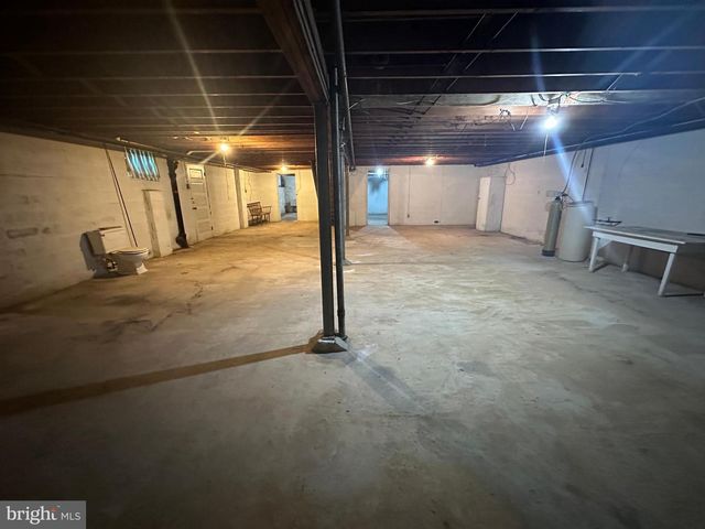 1400 OAK HILL AVE, Hagerstown, MD 21742