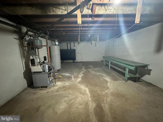 1400 OAK HILL AVE, Hagerstown, MD 21742