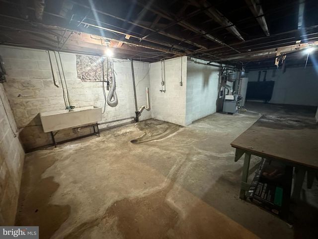 1400 OAK HILL AVE, Hagerstown, MD 21742