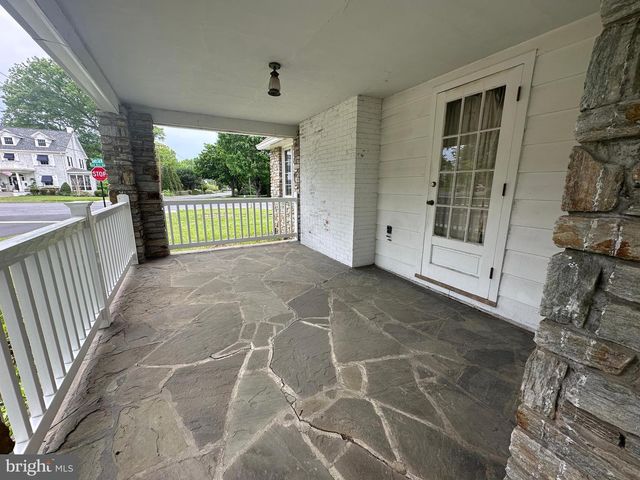 1400 OAK HILL AVE, Hagerstown, MD 21742