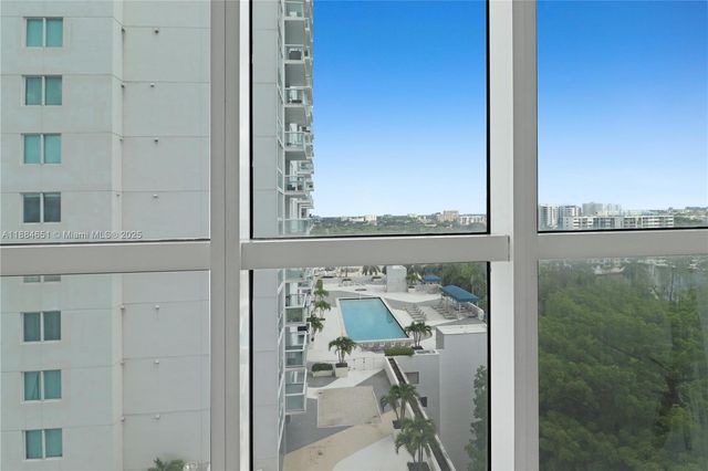 1871 NW S River Dr 1205, Miami, FL 33125