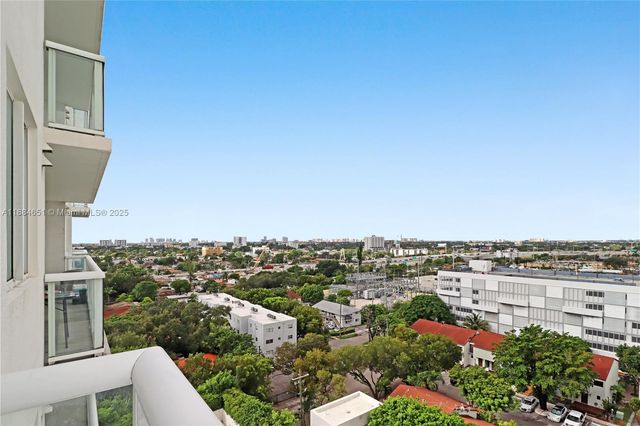 1871 NW S River Dr 1205, Miami, FL 33125