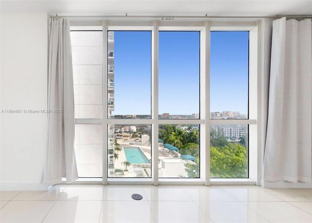 1871 NW S River Dr 1205, Miami, FL 33125