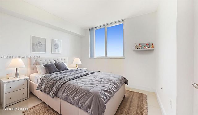 1871 NW S River Dr 1205, Miami, FL 33125