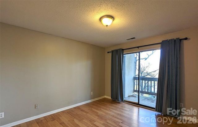 8137 Cedar Glen Drive, Charlotte, NC 28212