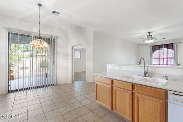 2221 N AVENIDA TABICA --, Green Valley, AZ 85614