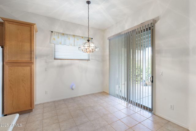 2221 N AVENIDA TABICA --, Green Valley, AZ 85614