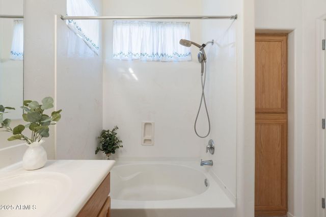 2221 N AVENIDA TABICA --, Green Valley, AZ 85614