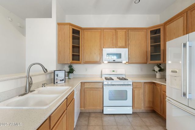 2221 N AVENIDA TABICA --, Green Valley, AZ 85614