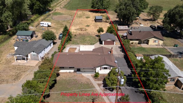 5858 Deschutes Road, Anderson, CA 96007