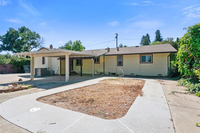 5858 Deschutes Road, Anderson, CA 96007