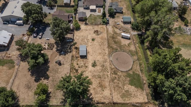 5858 Deschutes Road, Anderson, CA 96007