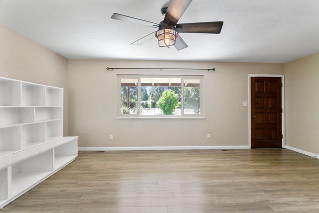 5858 Deschutes Road, Anderson, CA 96007