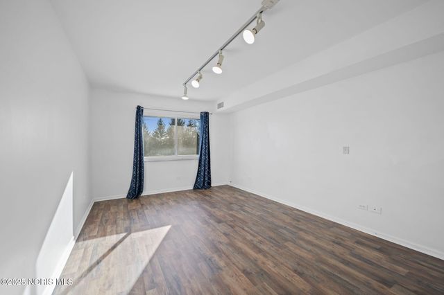 4343 W Bancroft Street, 4f, Ottawa Hills, OH 43615