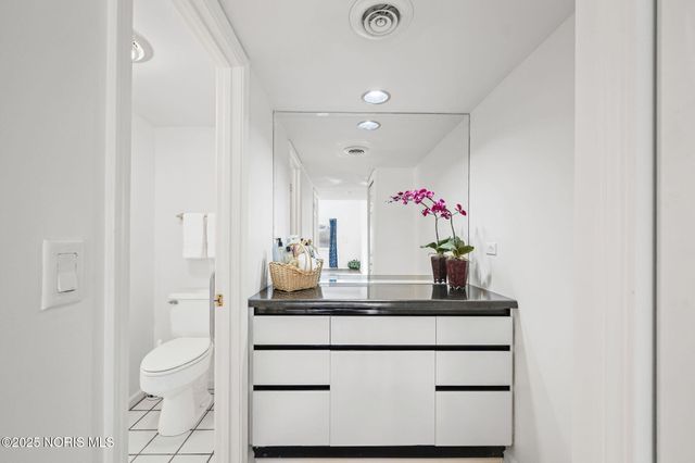 4343 W Bancroft Street, 4f, Ottawa Hills, OH 43615