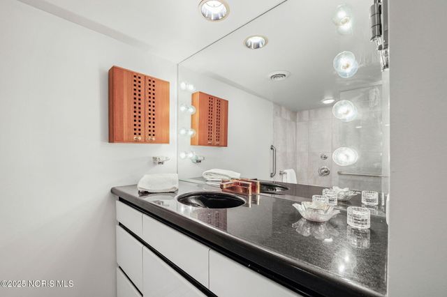 4343 W Bancroft Street, 4f, Ottawa Hills, OH 43615