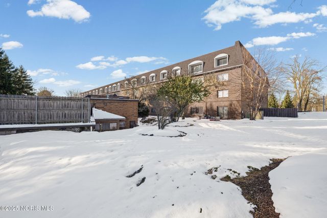 4343 W Bancroft Street, 4f, Ottawa Hills, OH 43615