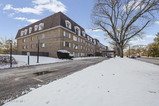 4343 W Bancroft Street, 4f, Ottawa Hills, OH 43615