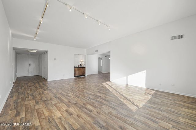 4343 W Bancroft Street, 4f, Ottawa Hills, OH 43615