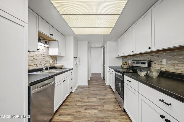 4343 W Bancroft Street, 4f, Ottawa Hills, OH 43615