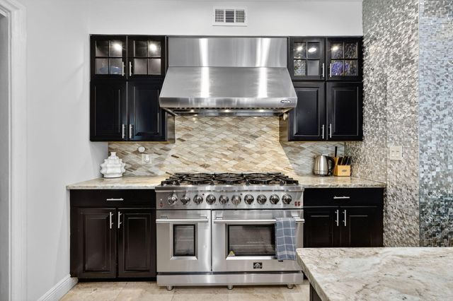 516-520 34th Street, West Palm Beach, FL 33407