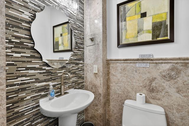 516-520 34th Street, West Palm Beach, FL 33407