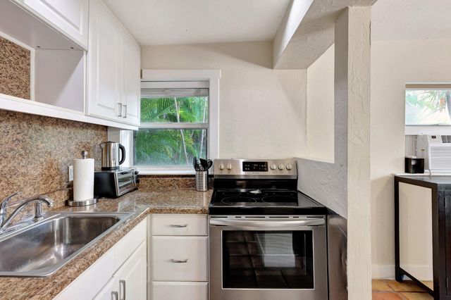 516-520 34th Street, West Palm Beach, FL 33407